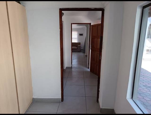 1 BEDROOM PROPERTY TO RENT IN BAYVIEW